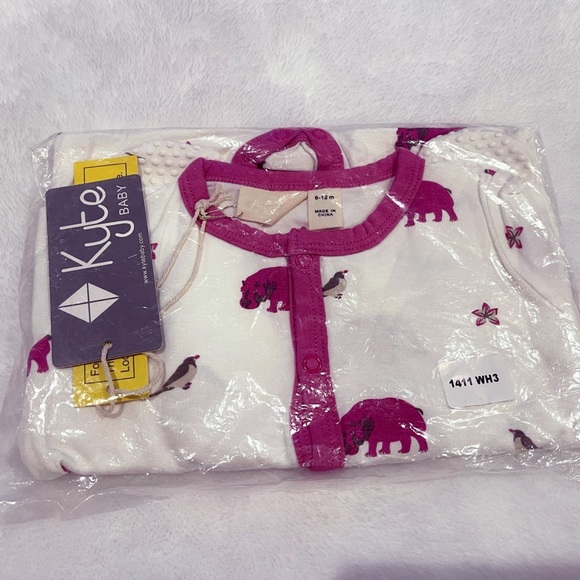 Kyte Baby Waterhole Footie with Grips 6-12 months